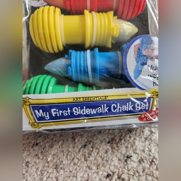 Melissa and Doug sidewalk chalk set, brand new - Picture 2 of 9